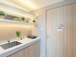 Nice And Elegant Studio At Bintaro Embarcadero Apartment