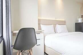 Cozy Studio At 32Th Floor Evenciio Margonda Apartment