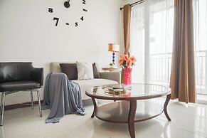 Spacious And Comfortable 2Br At Green Bay Condominium Apartment