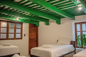 Hostal 66