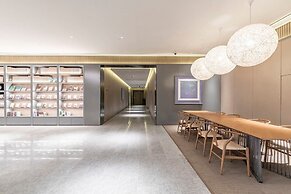 Full Season Hotel - PVG