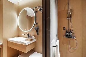 Full Season Hotel - PVG