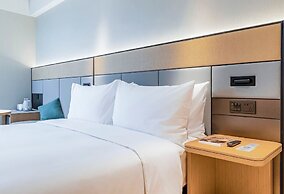 Full Season Hotel - PVG