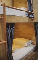 Poshtel 56