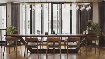 Poshtel 56