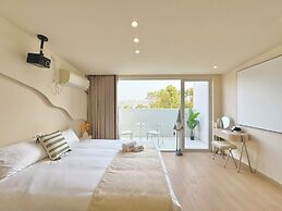 QIMeow Garden Hotel