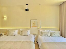 QIMeow Garden Hotel