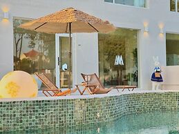 QIMeow Garden Hotel