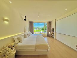 QIMeow Garden Hotel