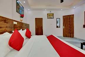 Hotel The Grand