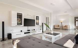 Aeolia Villa Athenian Riviera