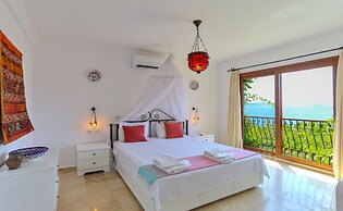Villa Lycia with Sea Platform