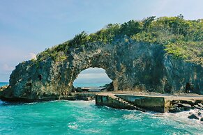 MCollection - Poolside Escape Near Boracay’s Iconic Keyhole