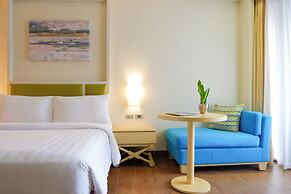 MCollection - Poolside Escape Near Boracay’s Iconic Keyhole