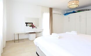 Stella Sea View & Access to Sea
