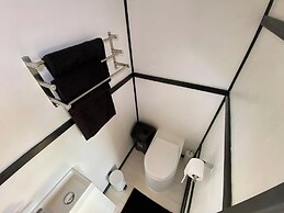 Secluded Cabin Retreat in Ilfracombe