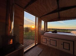 Secluded Cabin Retreat in Ilfracombe