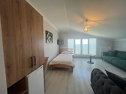 Mavikoy Apart