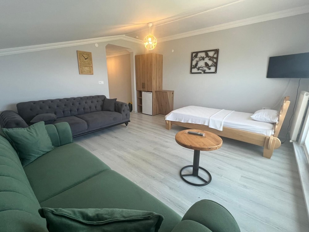 Mavikoy Apart