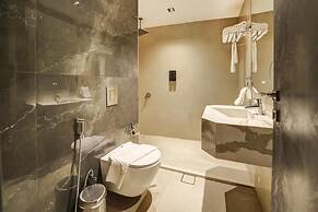 Coral Beach Hotel & Spa