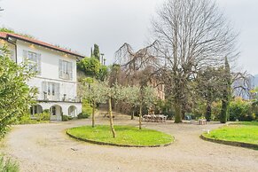 Villa Olga With Private Pool by Rent all Como