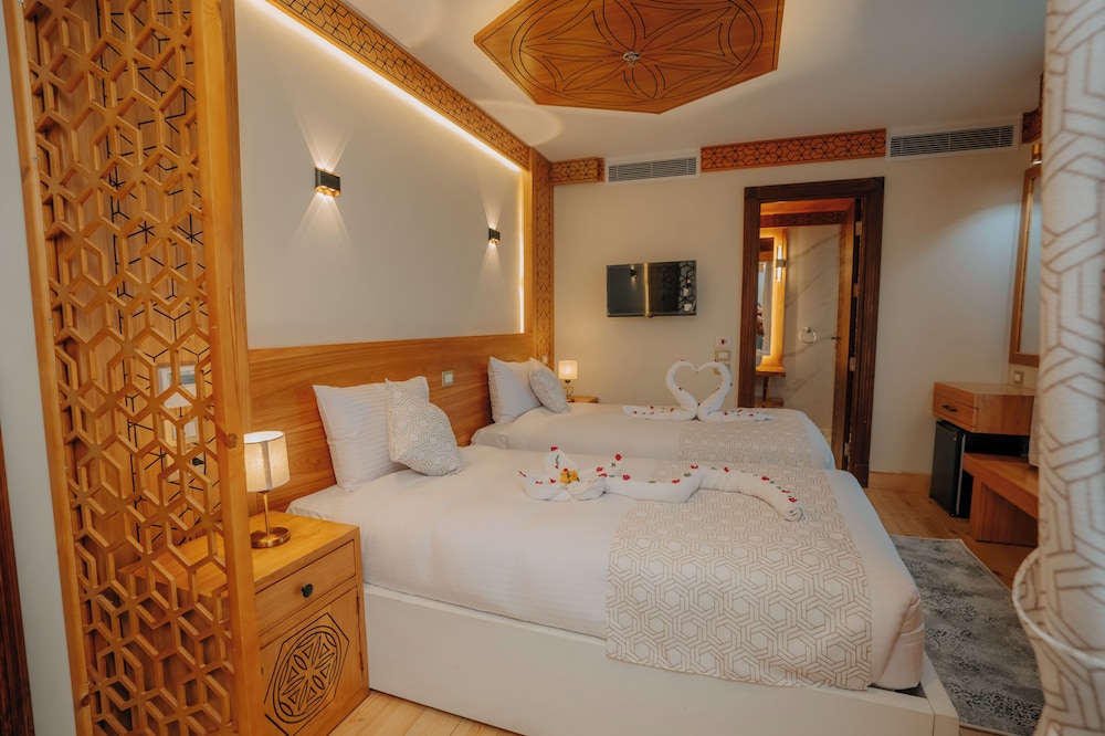 Azhar Dahabiya Luxury Suites