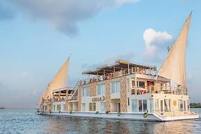 Azhar Dahabiya Luxury Suites