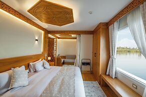 Azhar Dahabiya Luxury Suites