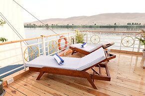 Azhar Dahabiya Luxury Suites