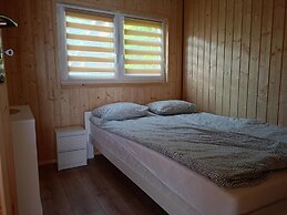 2 Bedroom Holiday Home With air Conditioning