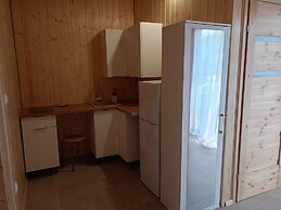 2 Bedroom Holiday Home With air Conditioning