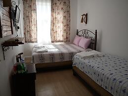 Ada Marin Karahanlı Otel