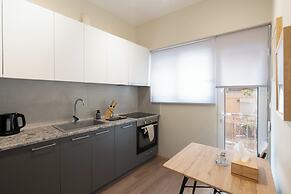 Spacious Luxury Apartment | Near Piraeus Port
