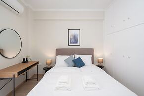 Spacious Luxury Apartment | Near Piraeus Port
