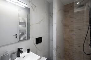 Spacious Luxury Apartment | Near Piraeus Port