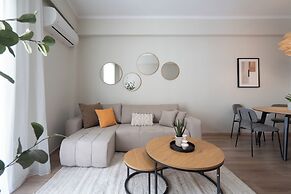 Spacious Luxury Apartment | Near Piraeus Port