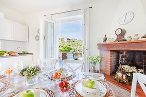 The Sea Air Villa in Massarosa