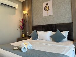 Lian Park Hotel