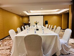 Lian Park Hotel