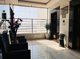 Lian Park Hotel