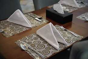 Lian Park Hotel