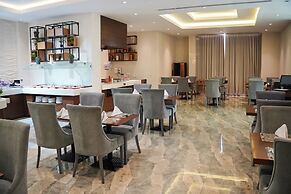 Lian Park Hotel