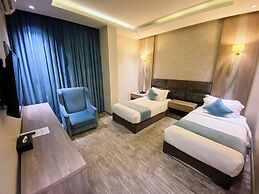 Lian Park Hotel