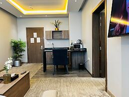 Lian Park Hotel