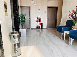 Lian Park Hotel