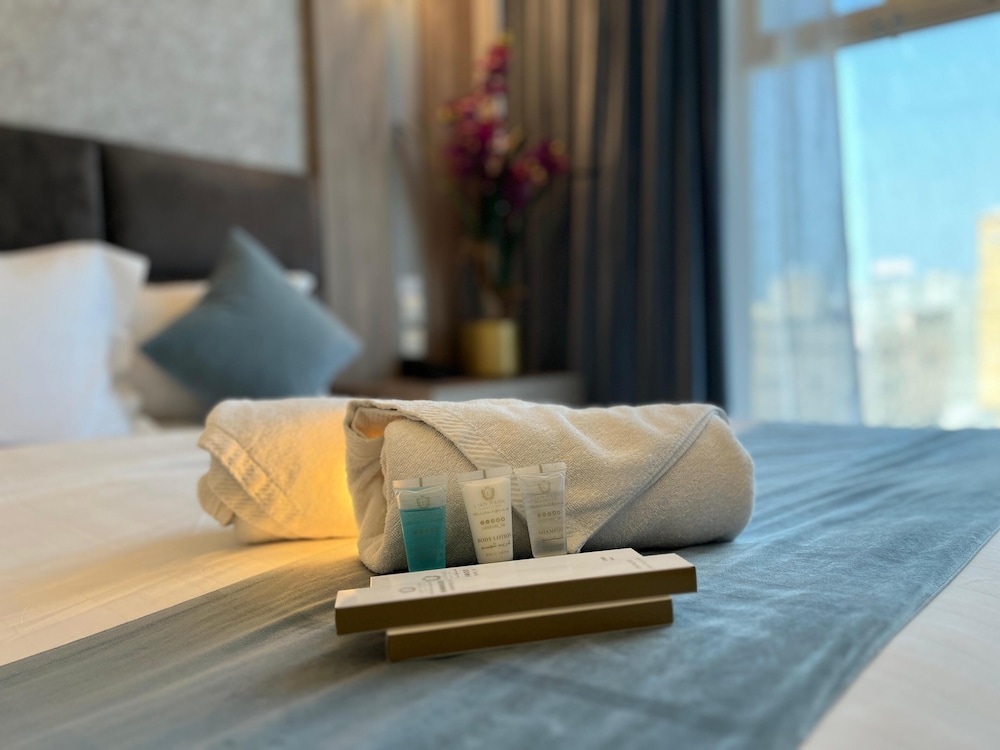 Lian Park Hotel
