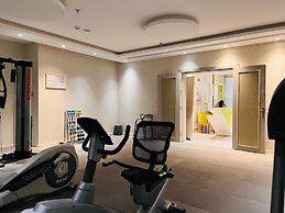 Lian Park Hotel