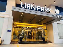 Lian Park Hotel