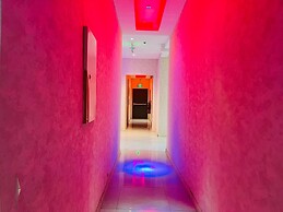Lian Park Hotel