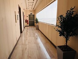 Lian Park Hotel
